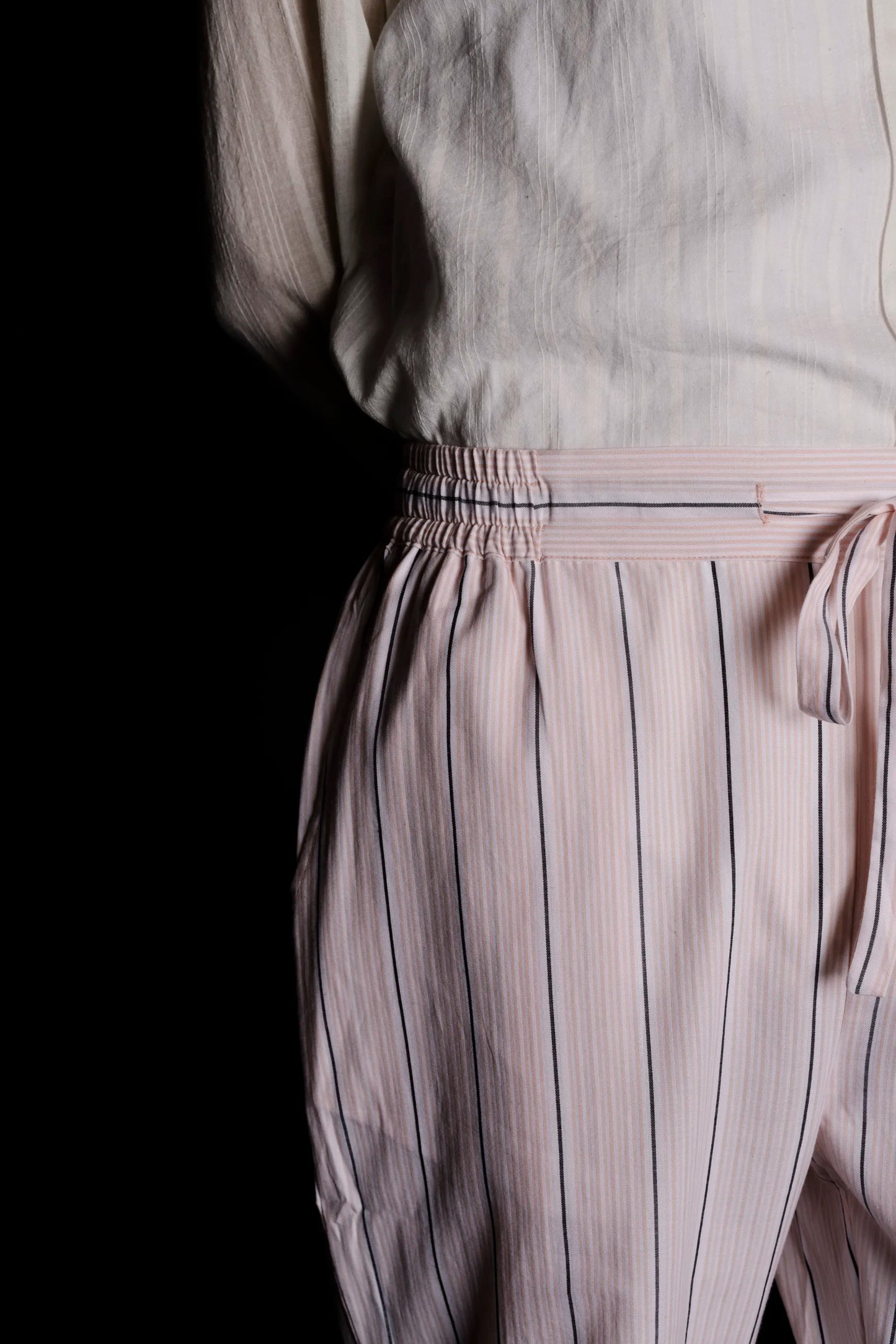 9227_DRAWSTRING-TROUSERS_CREAM-White-black