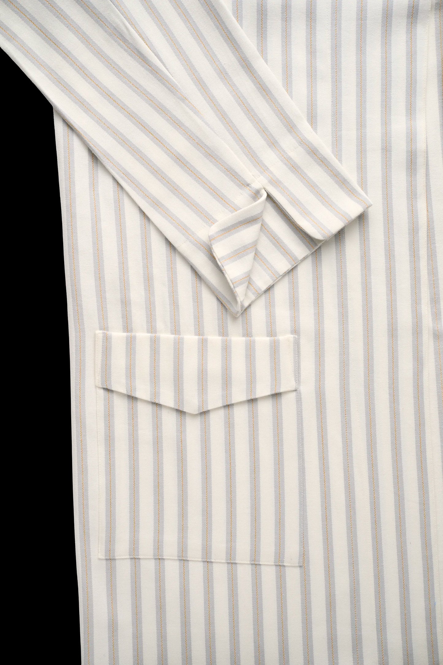 9132_DRESSING-GOWN_OFFWHITE-Grey-gold