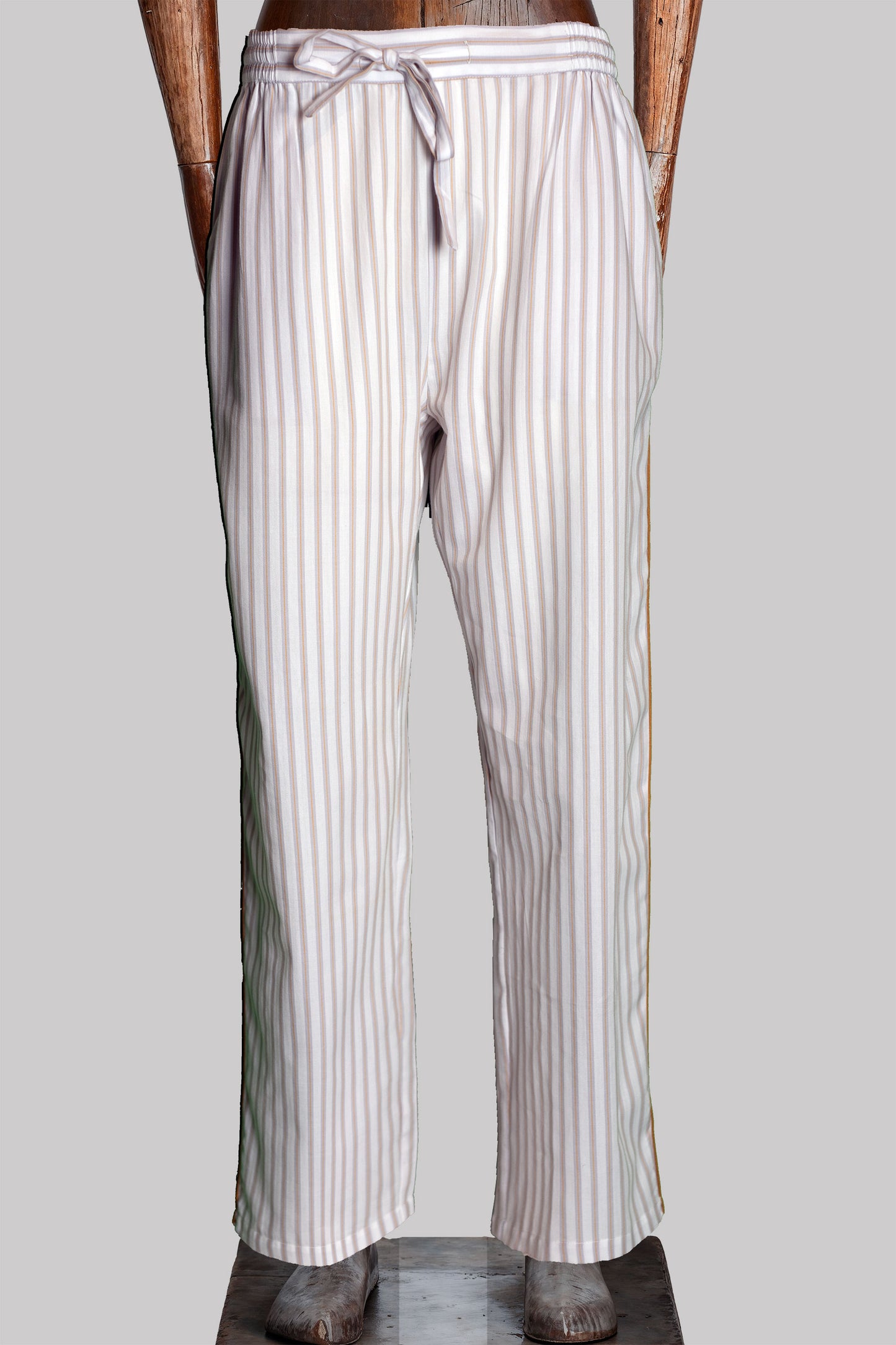 9123_DRAWSTRING-TROUSERS_WHITE-Grey-gold