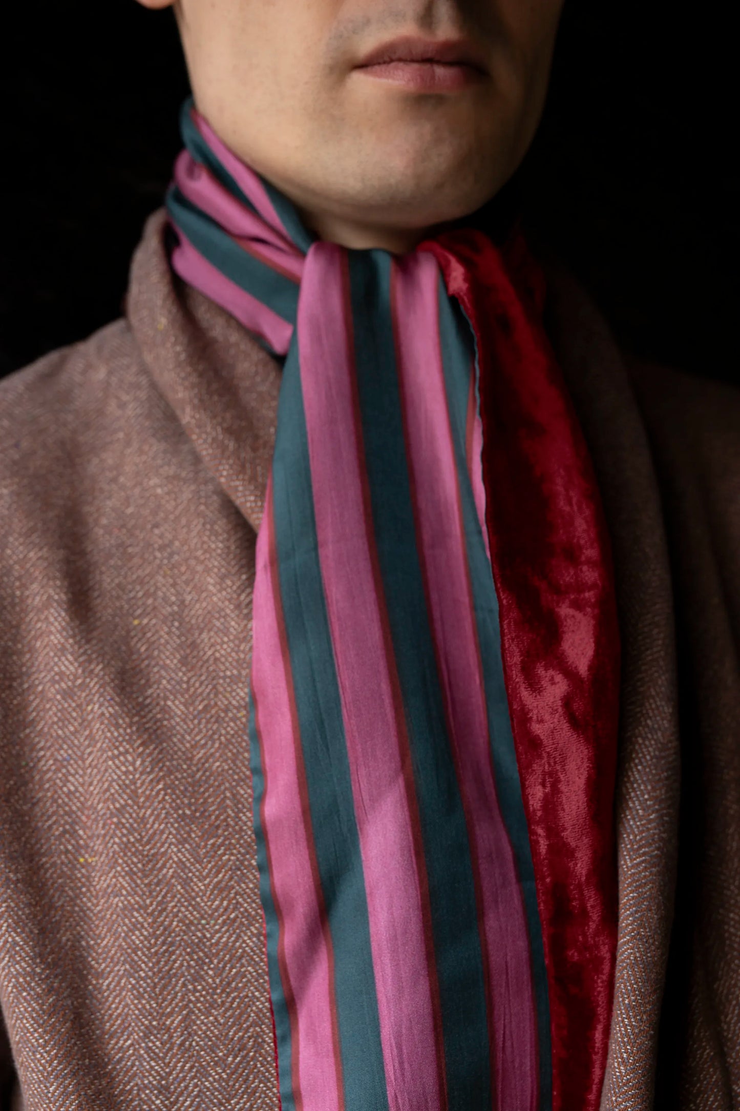 9224_SHAWL_BURGUNDY-Pink-petrol