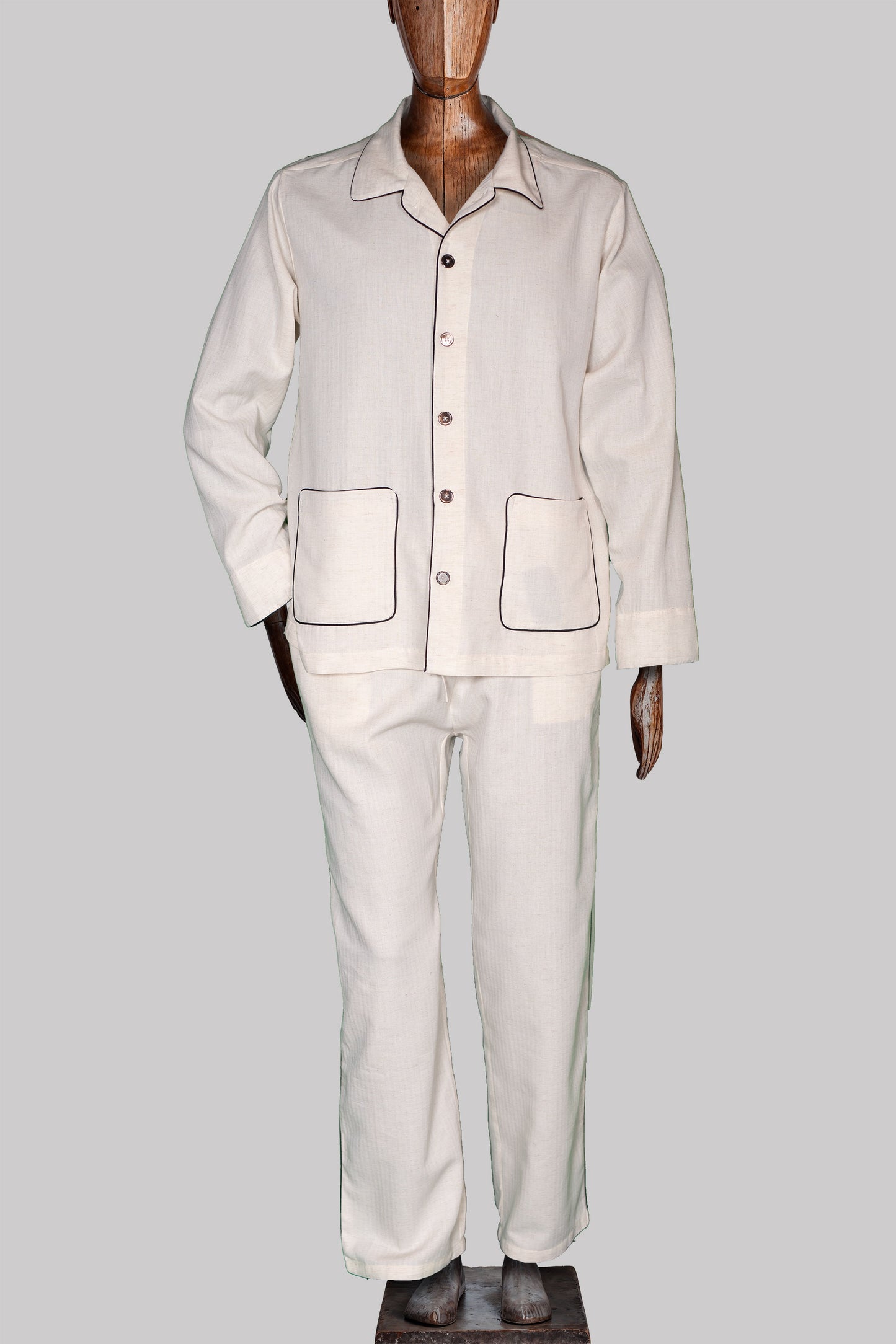 8937_COLONEL-PYJAMA_NATURAL-Black
