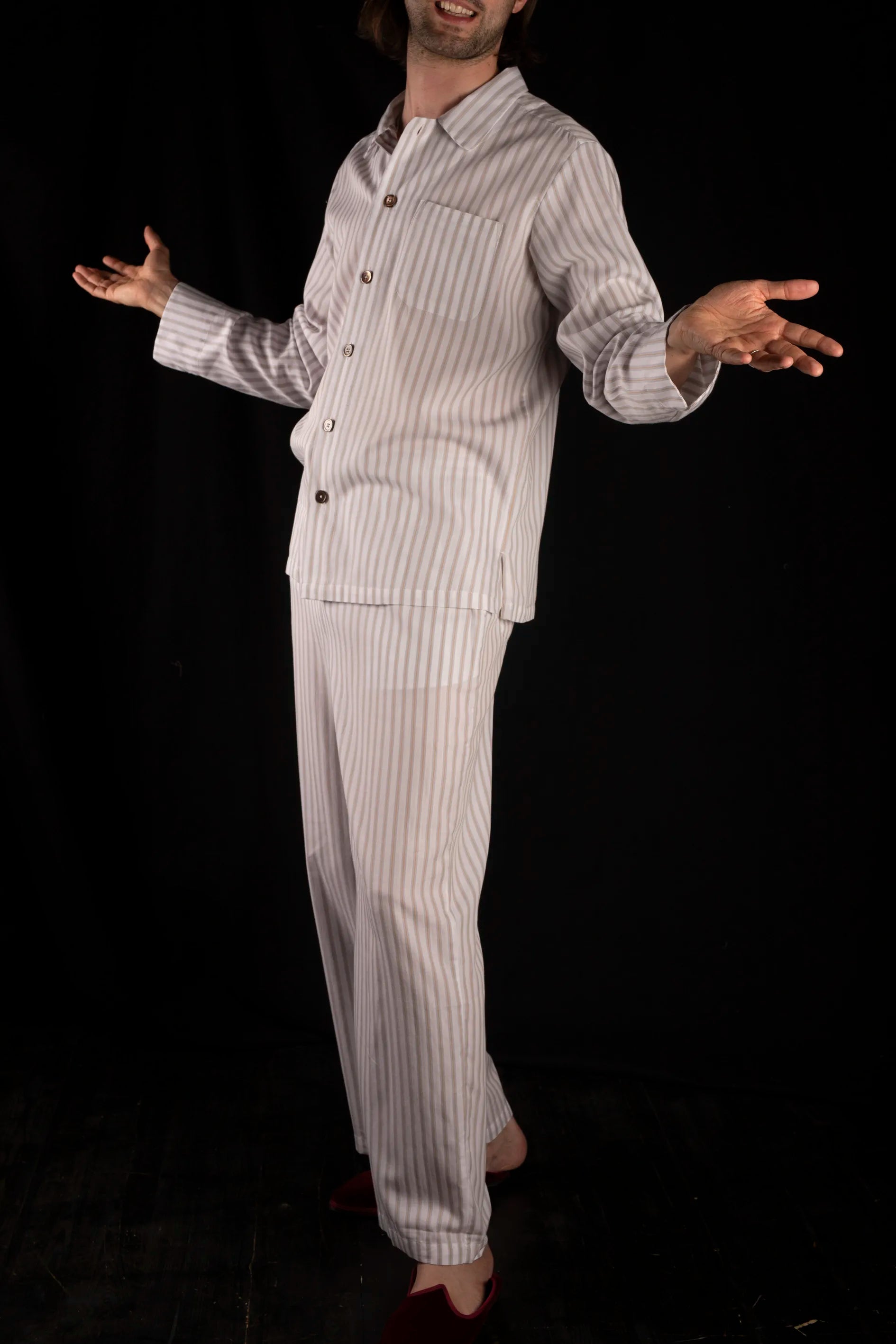 9137_PYJAMA_OFFWHITE-Gray-gold