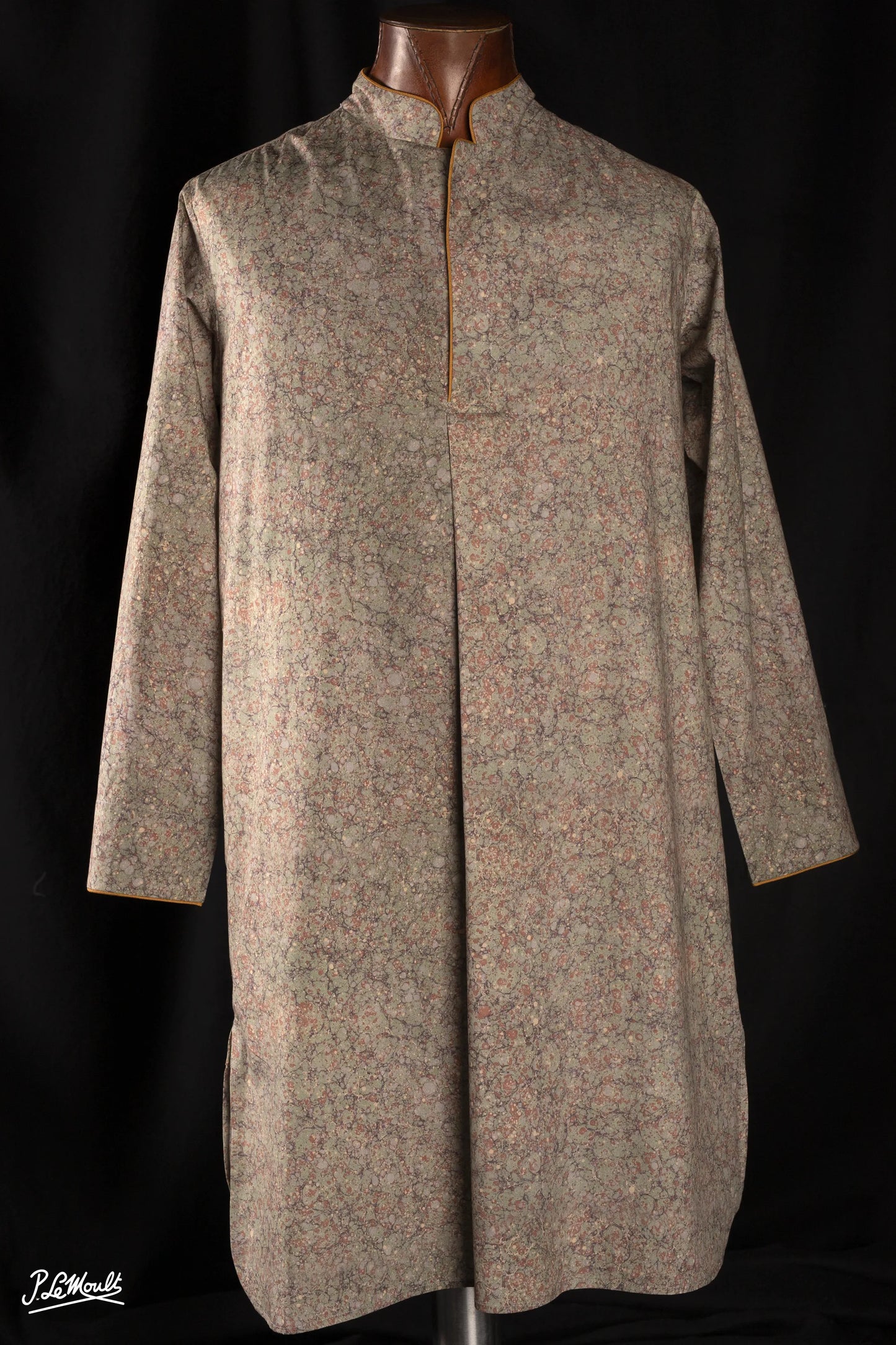9163_NIGHT-SHIRT_GREENᴹᴬᴿᴮᴸᴱᴰ-Gold