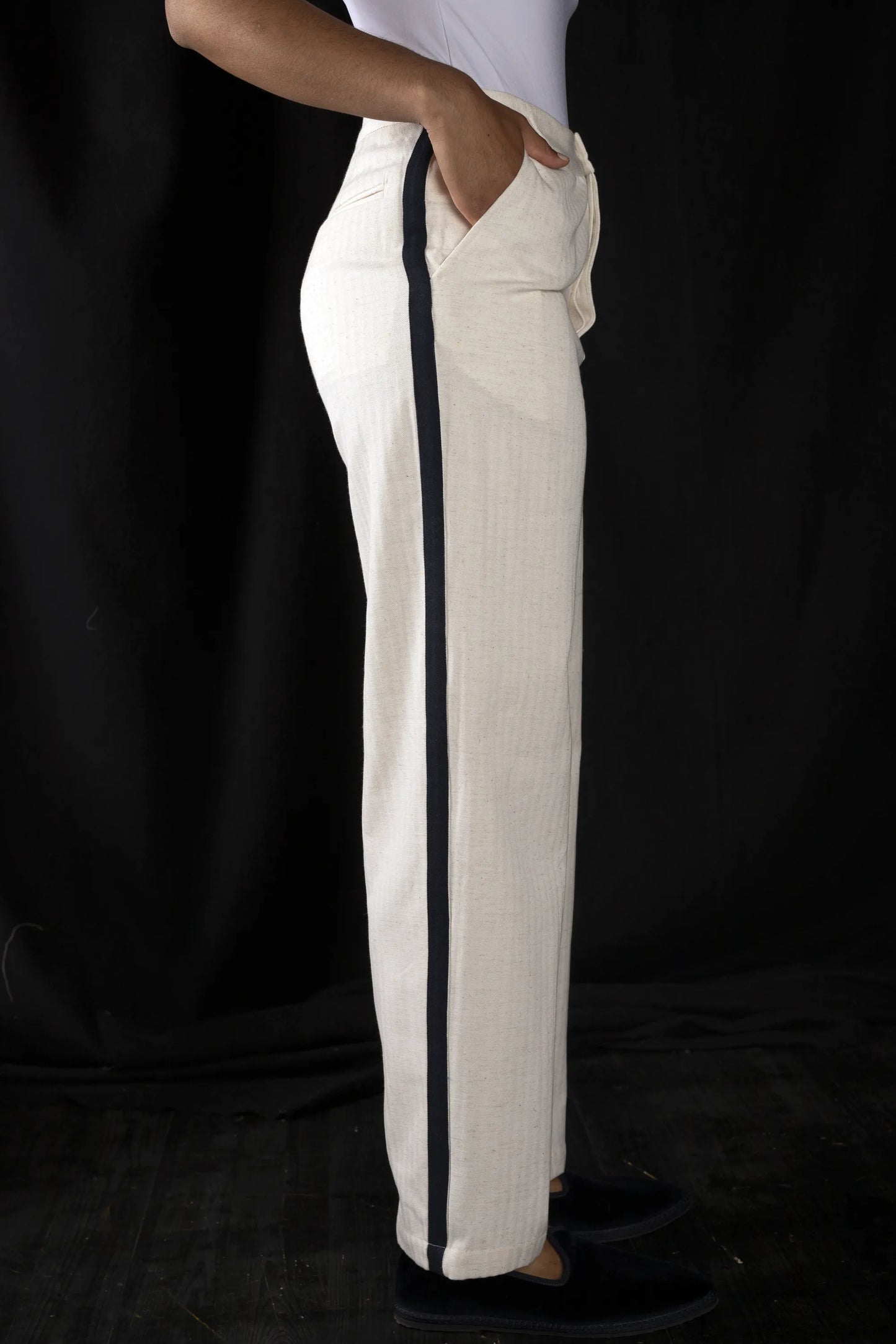 9183_HIGH-WAIST-TROUSERS_NATURAL-Navy