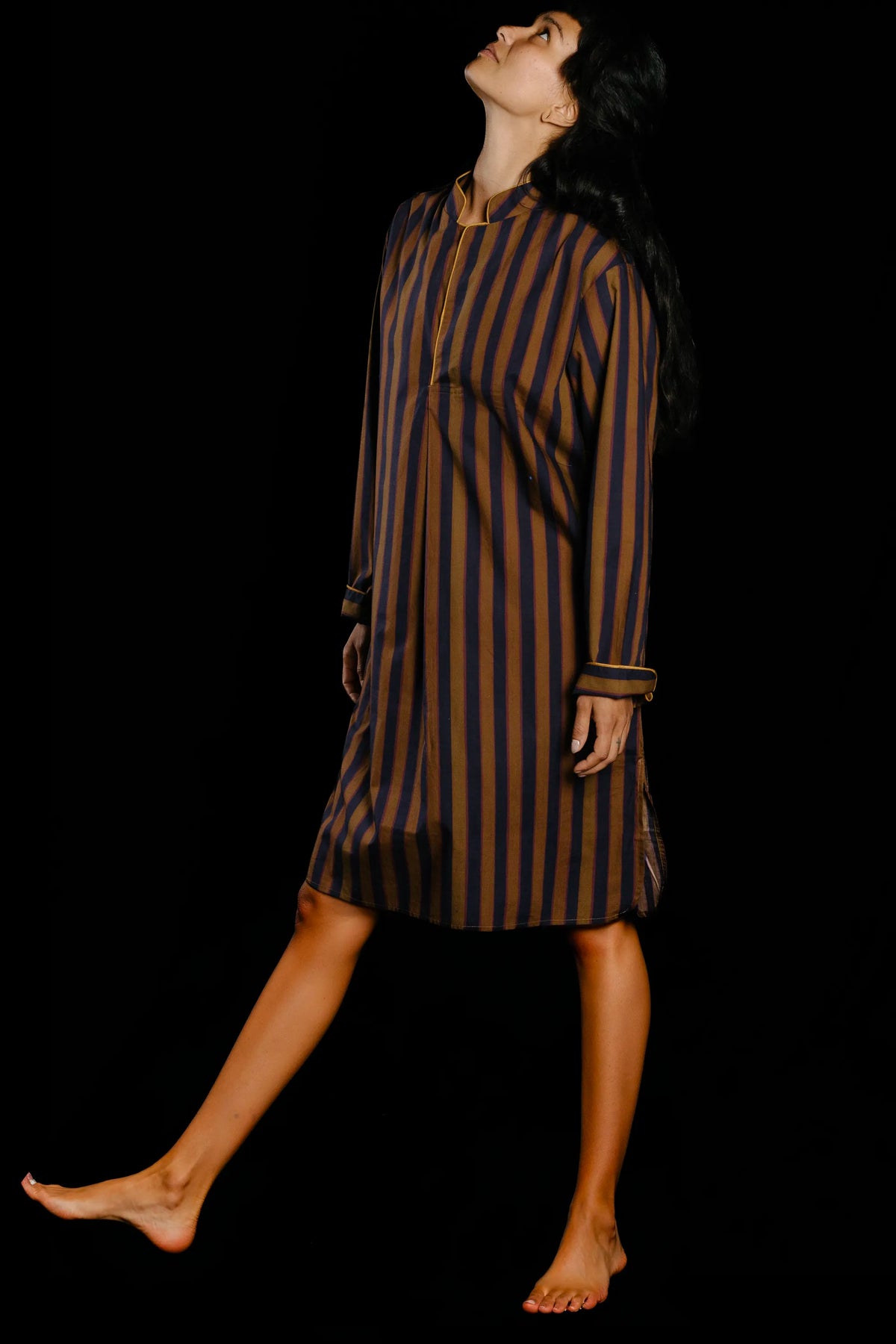 9211_NIGHT-SHIRT_NAVY-Brown-gold