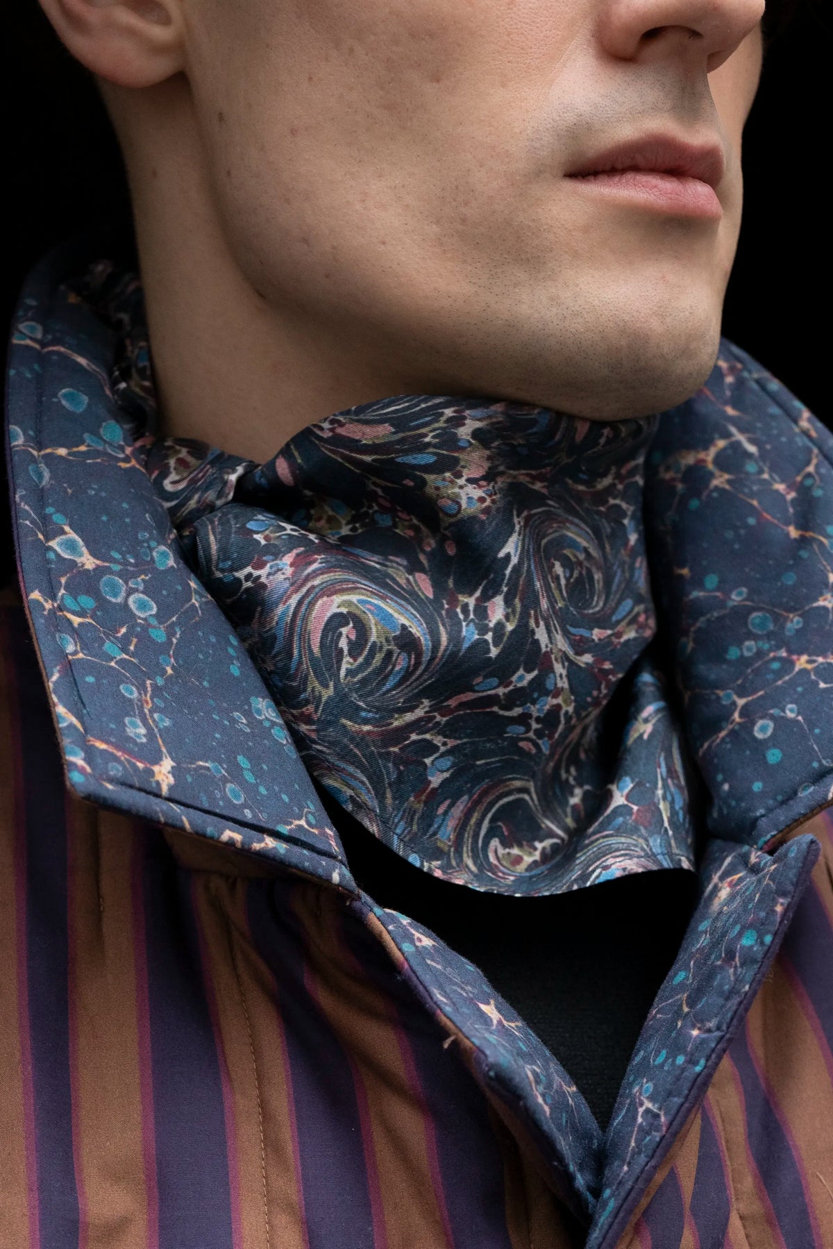 SHAWL NAVYGREYᴹᴬᴿᴮᴸᴱᴰ ₉₂₁₂