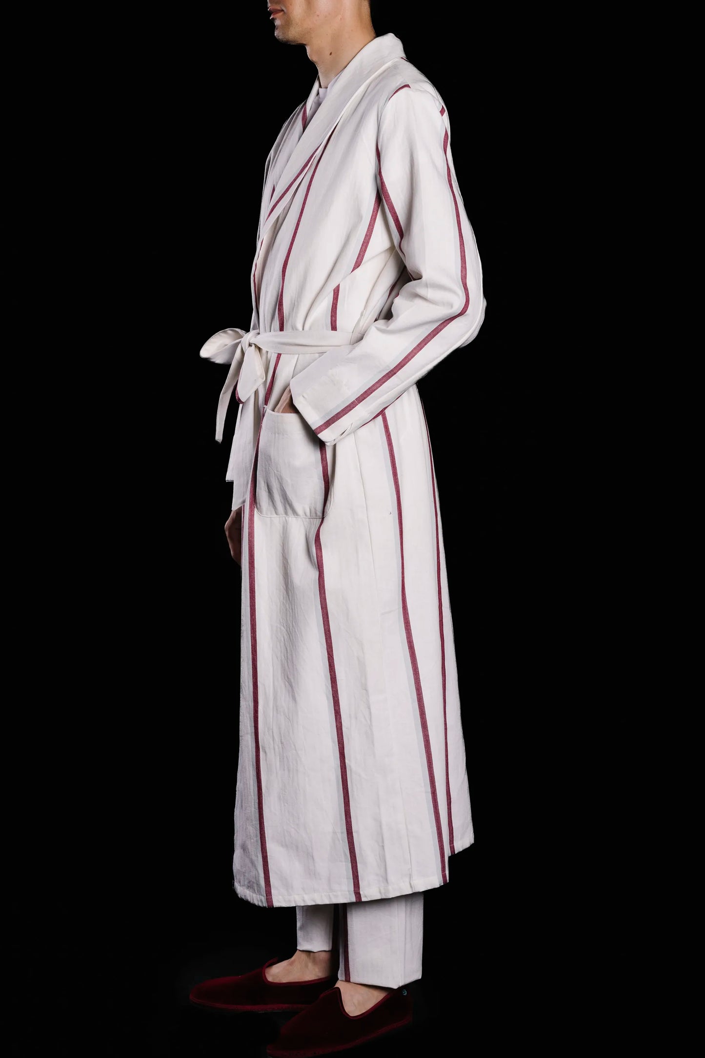 8681_DRESSING-GOWN_OFFWHITE-Burgundy-ice