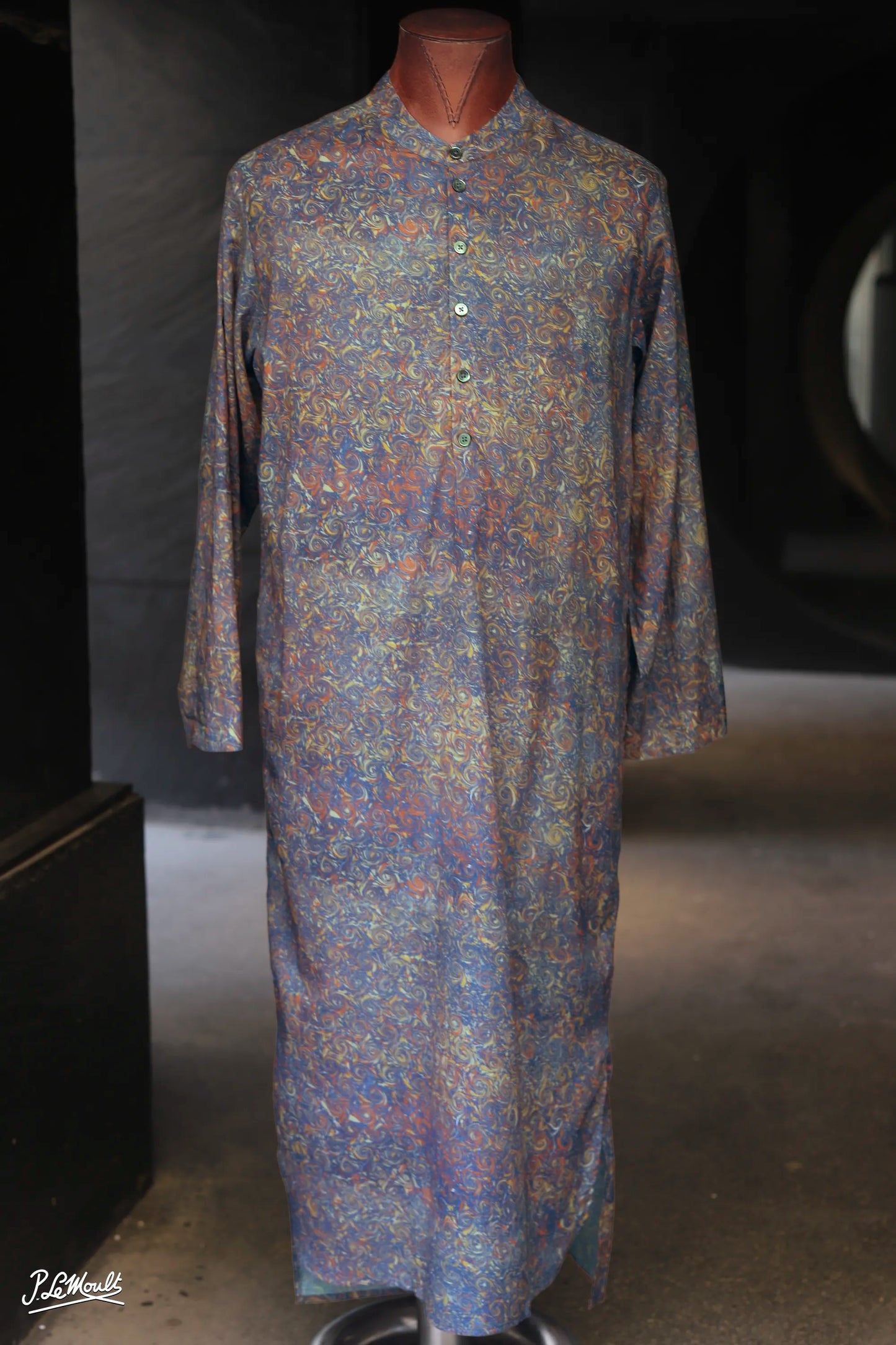 9168_GRANDDAD-LONGSHIRT_SPIRALᴹᴬᴿᴮᴸᴱᴰ