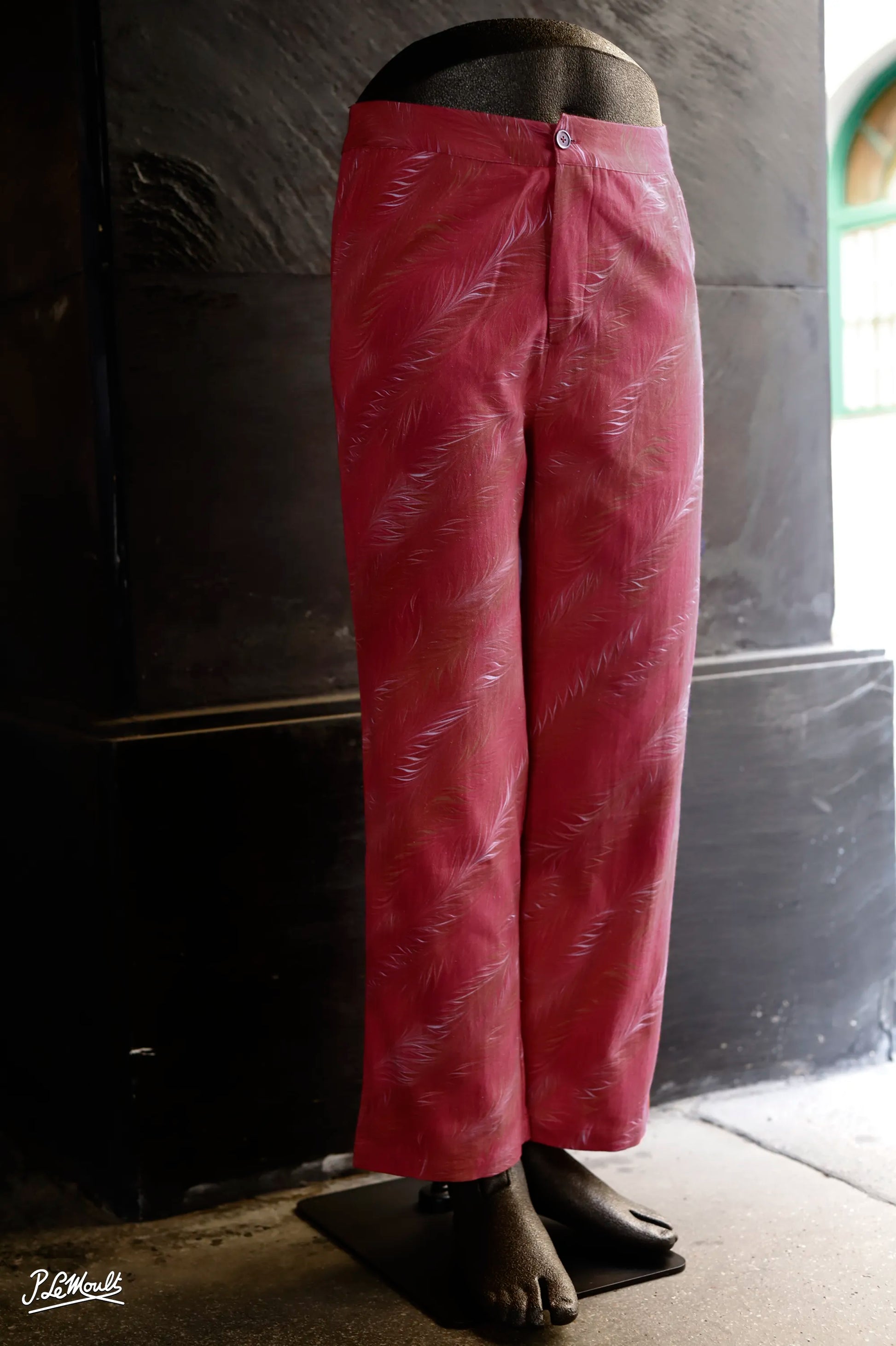 9164_HIGH-WAIST-TROUSERS_REDᴹᴬᴿᴮᴸᴱᴰ