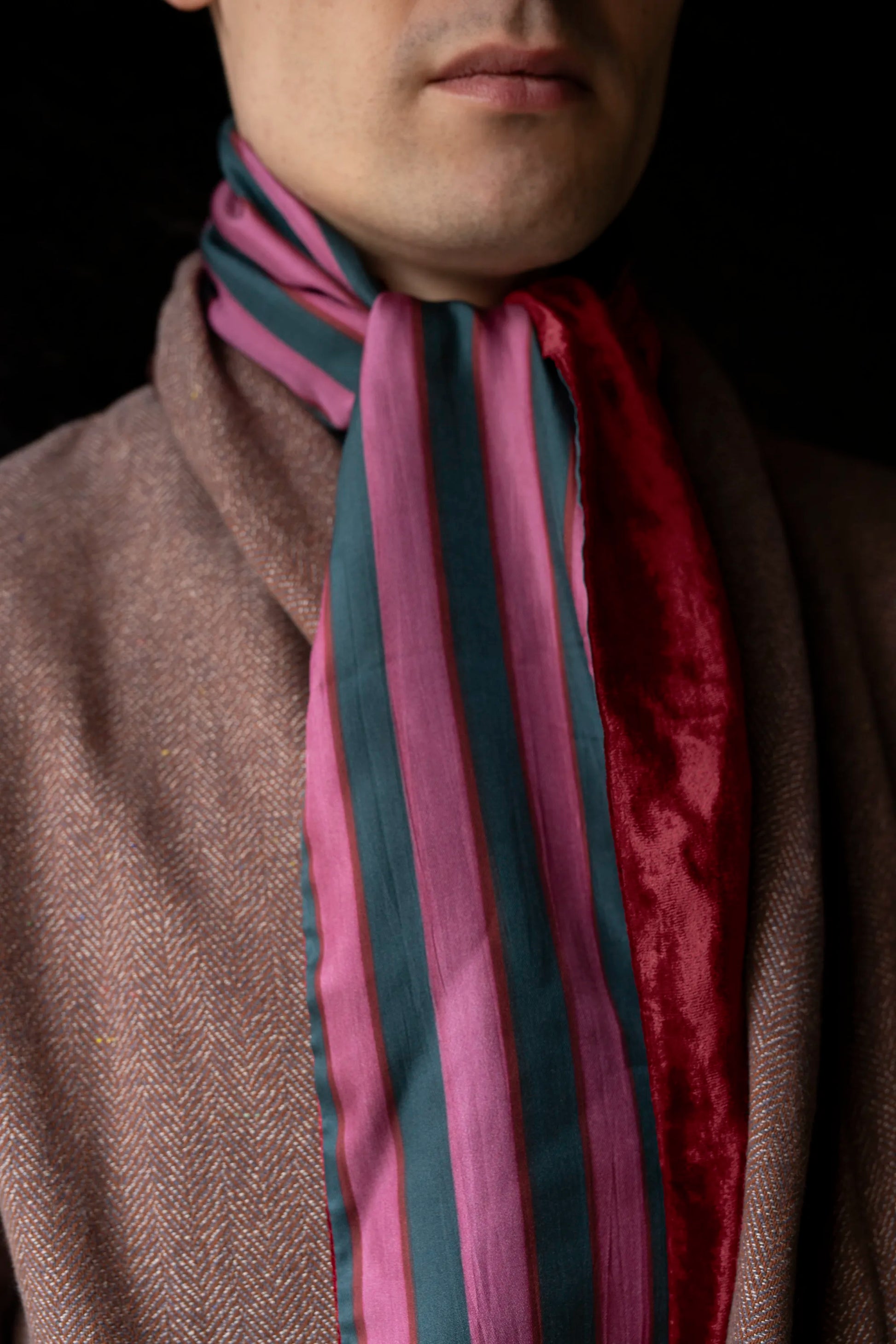 9224_SHAWL_BURGUNDY-Pink-petrol