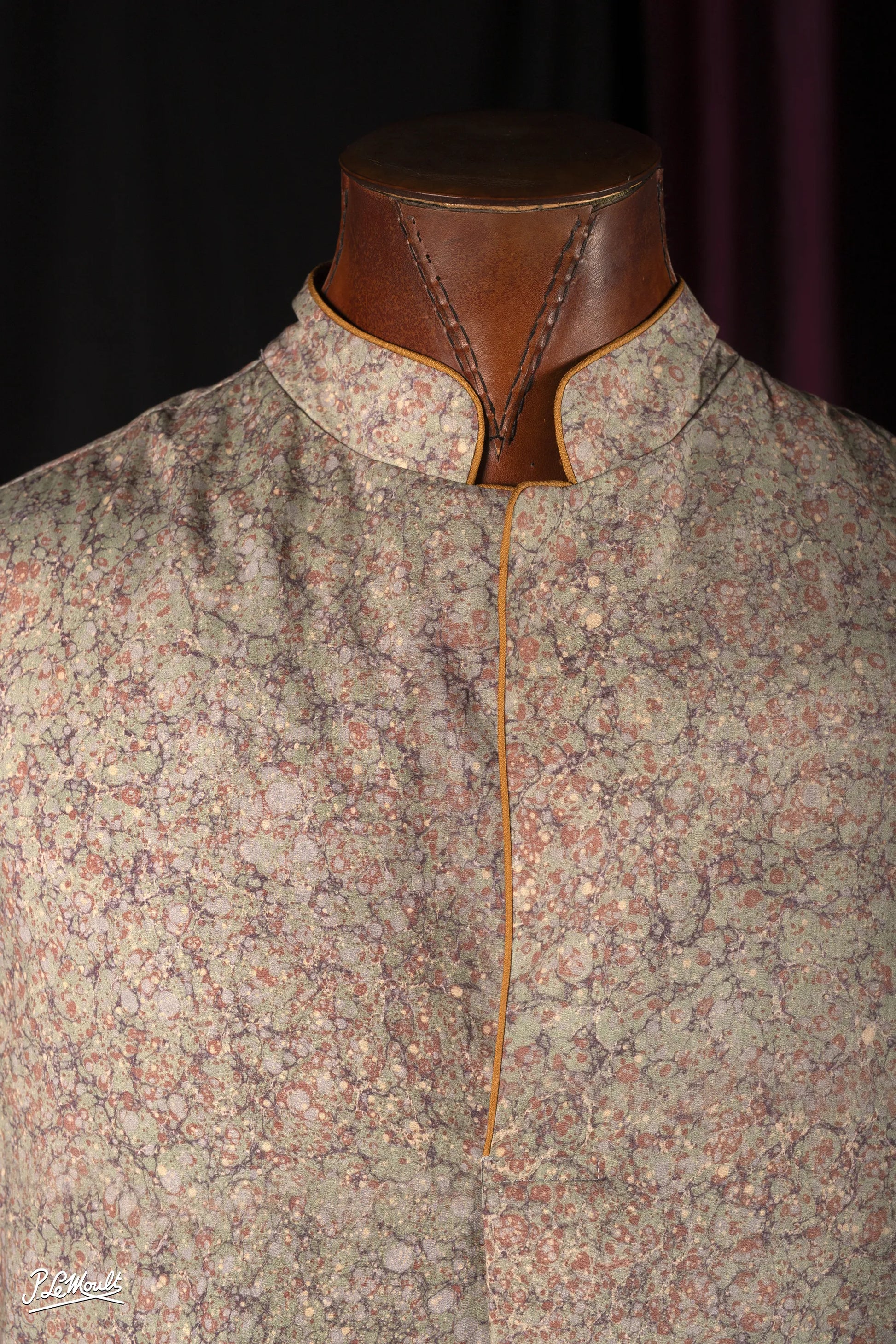 9163_NIGHT-SHIRT_GREENᴹᴬᴿᴮᴸᴱᴰ-Gold