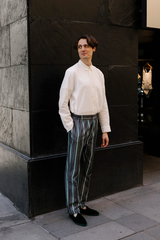 8817_BUTTON-TROUSERS_BLACK-Green-white