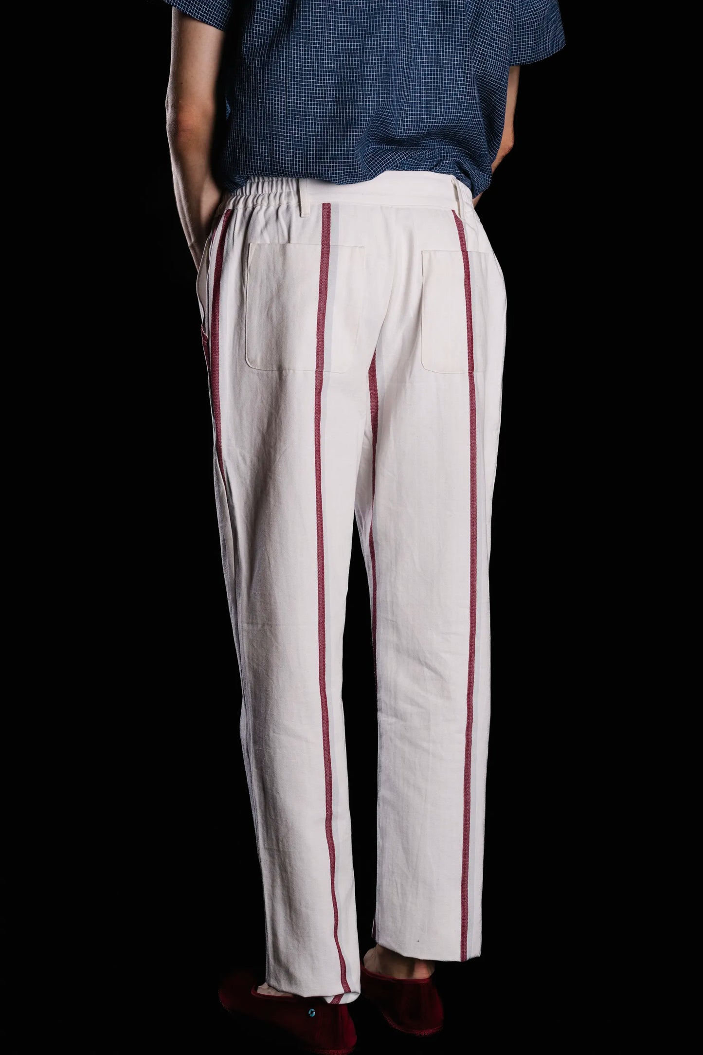 8682_BUTTON-TROUSERS_OFFWHITE-Burgundy-ice