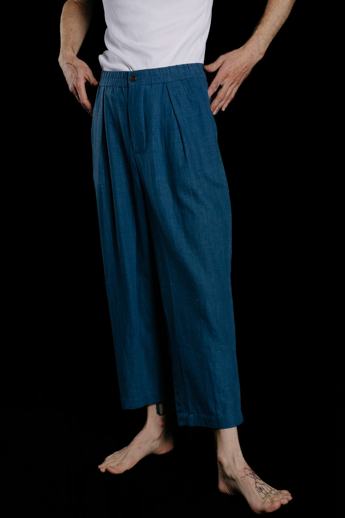 9256_PLEATED-TROUSERS_INDIGO