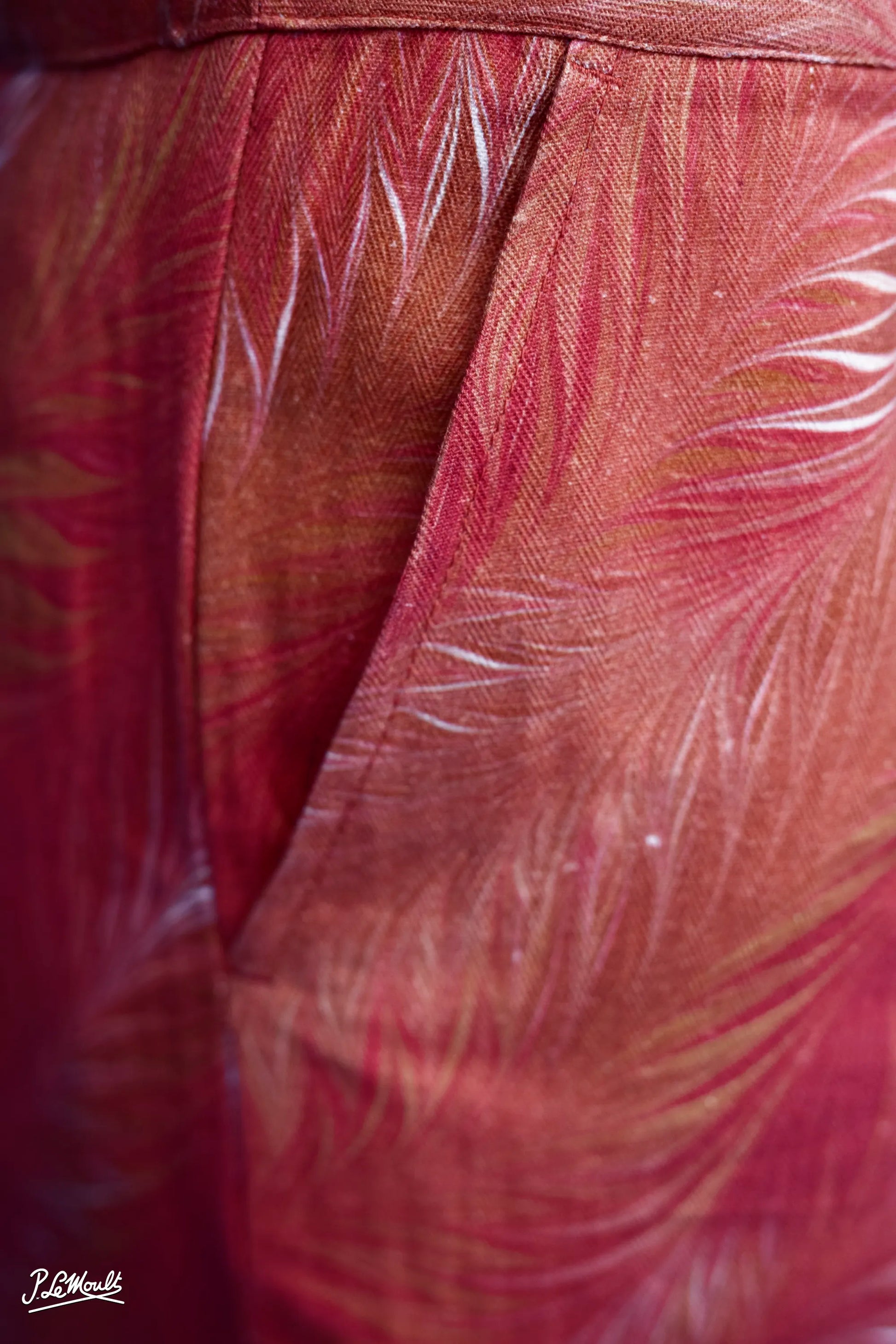 9164_HIGH-WAIST-TROUSERS_REDᴹᴬᴿᴮᴸᴱᴰ